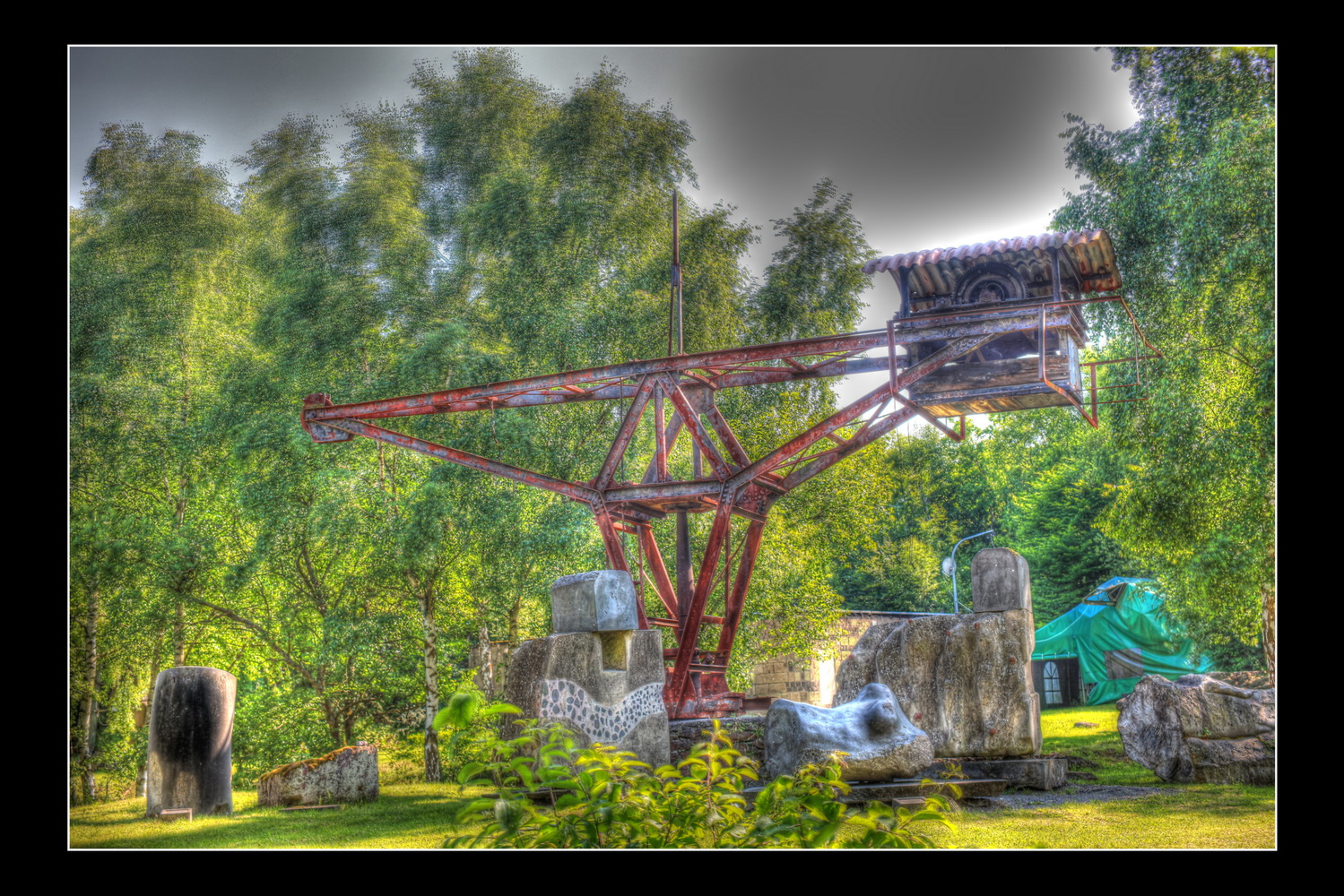 Alter Kran auf dem LAPIDEA - Gelände in Mayen