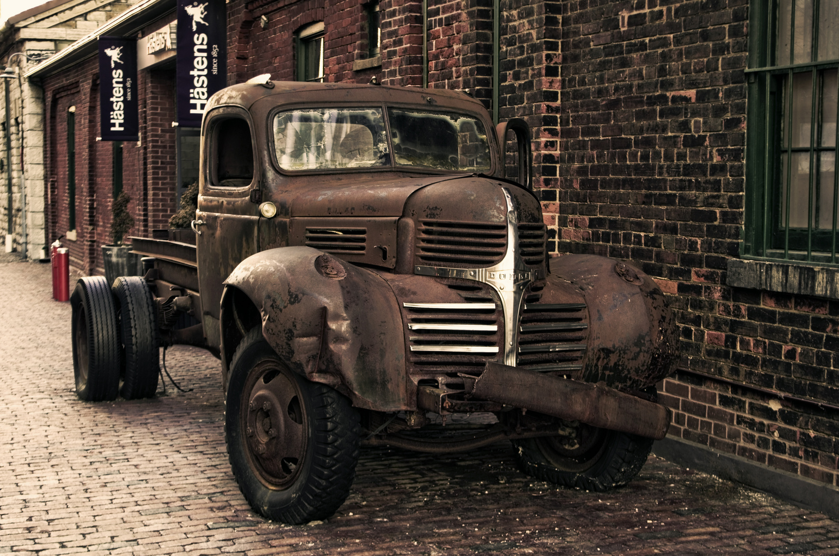 Alter Lastwagen im Distillery District von Toronto