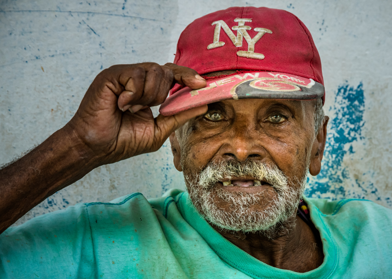 Alter Mann ganz Allein in Baracoa