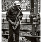 Alter Mann mit Saxophon im Central Park