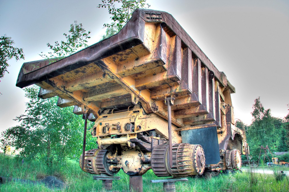 Alter Muldenkipper in HDR