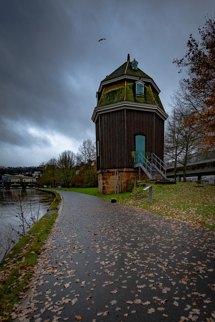 Alter Saarkran in Saarbrücken