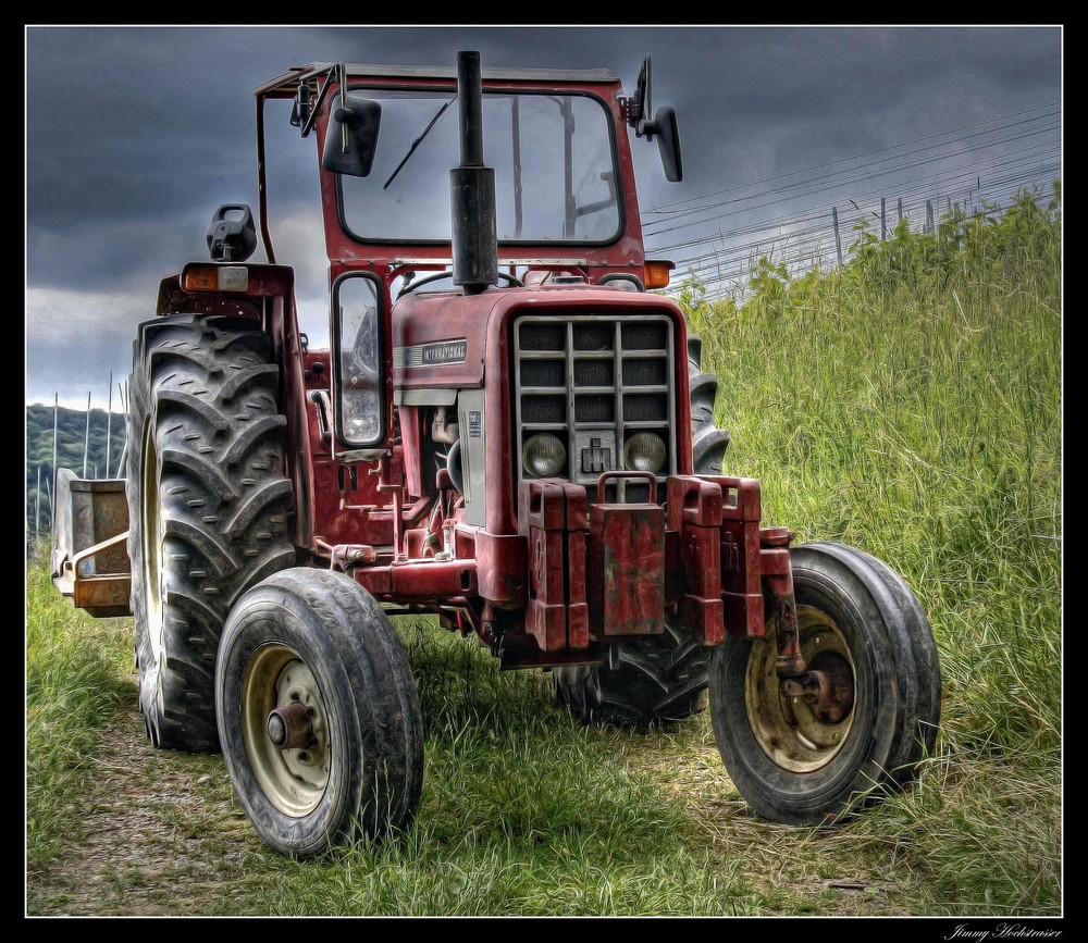 alter Traktor (: