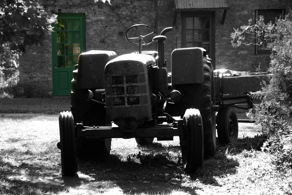 Alter Traktor - Viejo tractor