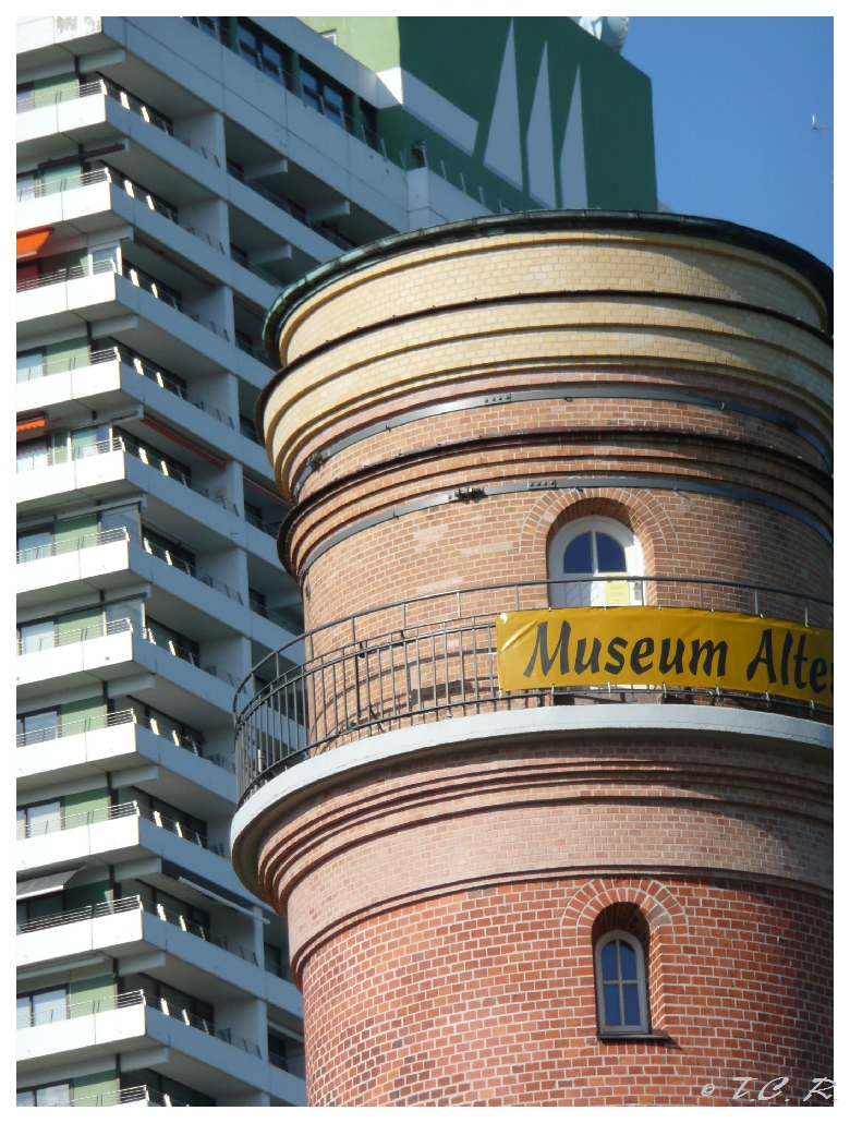 Alter und „neuer“ Leuchtturm