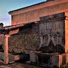 Alter Waschbrunnen  im Abendlicht...Vaucluse Haute Provence