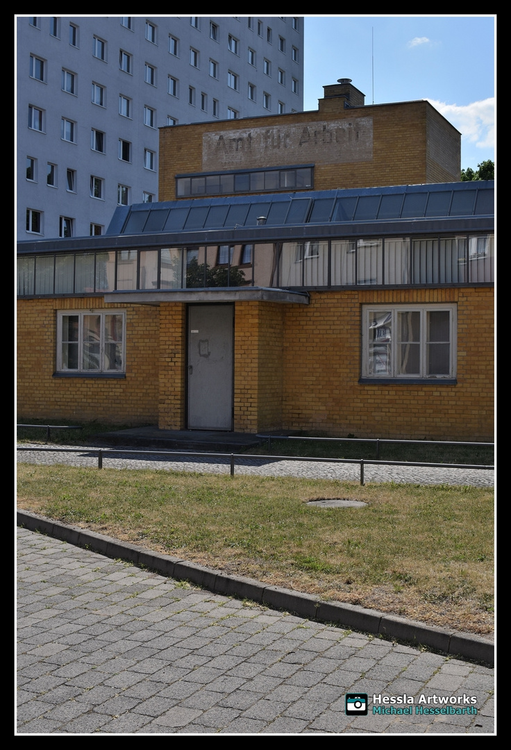 Altes Arbeitsamt, Bauhausarchitektur von Walter Gropius - Dessau.