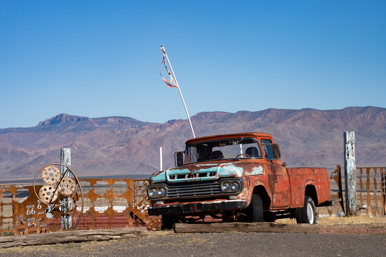 altes Auto entlang der Route 66