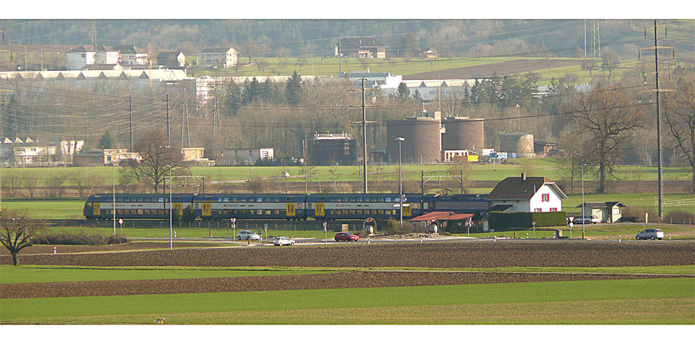 Altes Barrierenwärter- Haus im Land der Bahnen