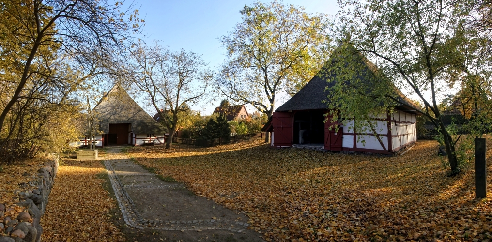 altes Bauerngehöft ...