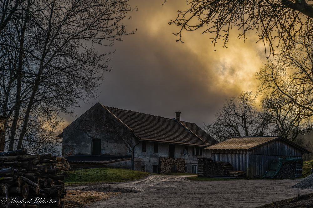 altes Bauernhaus ...