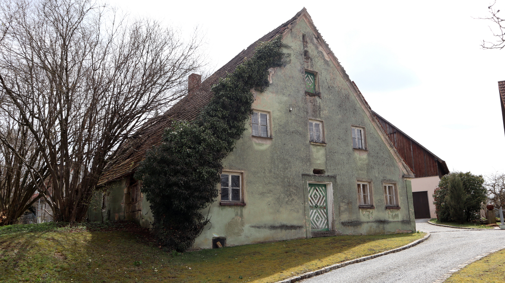 Altes Bauernhaus in Jahrsdorf