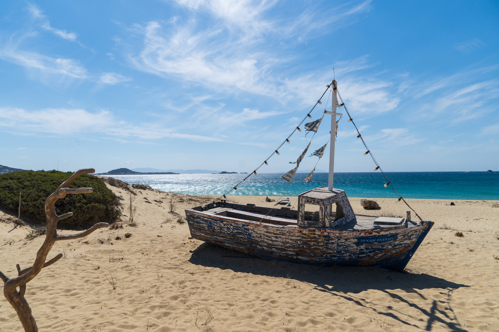 Altes Boot am Strand