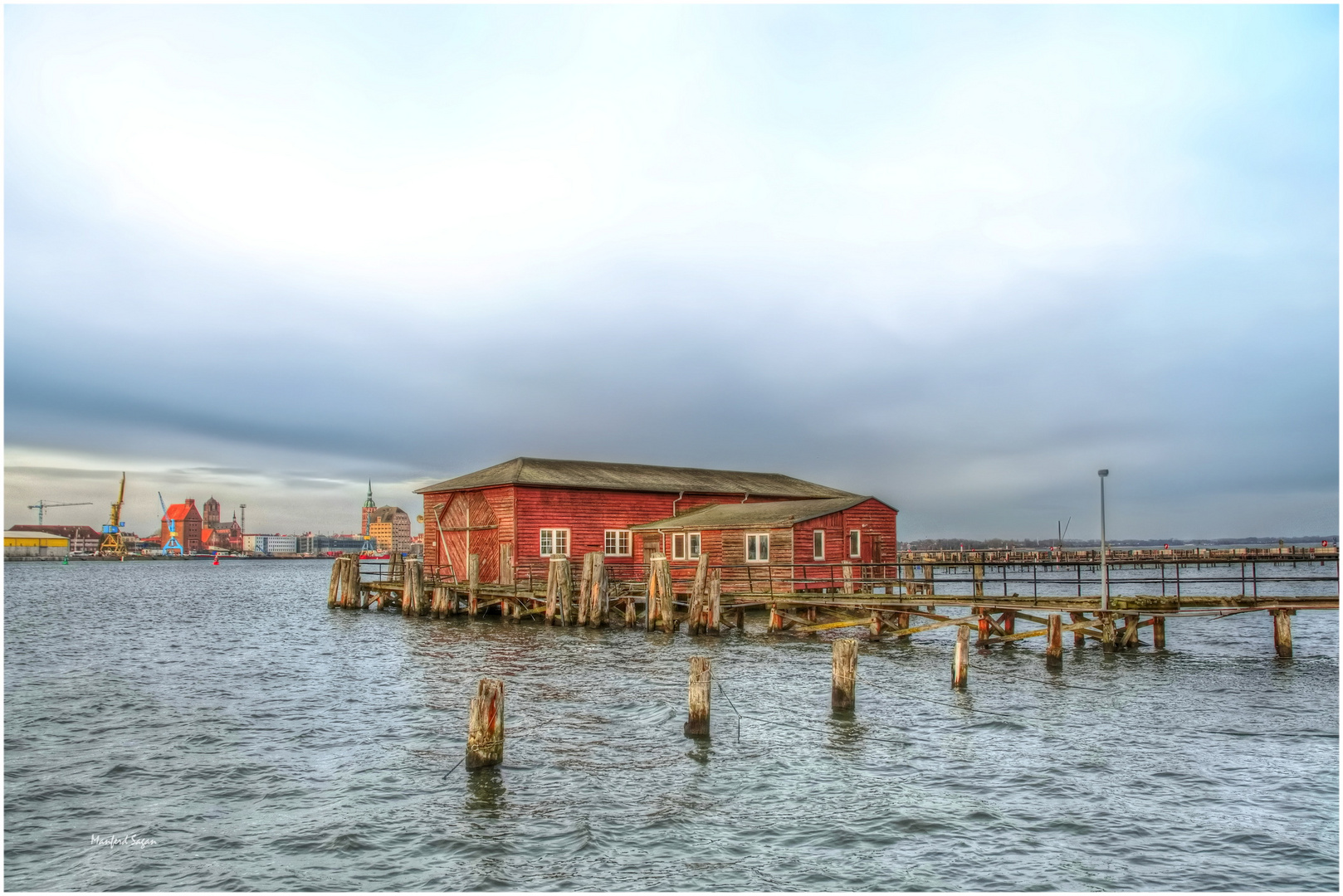 Altes Bootshaus im Strelasund... 