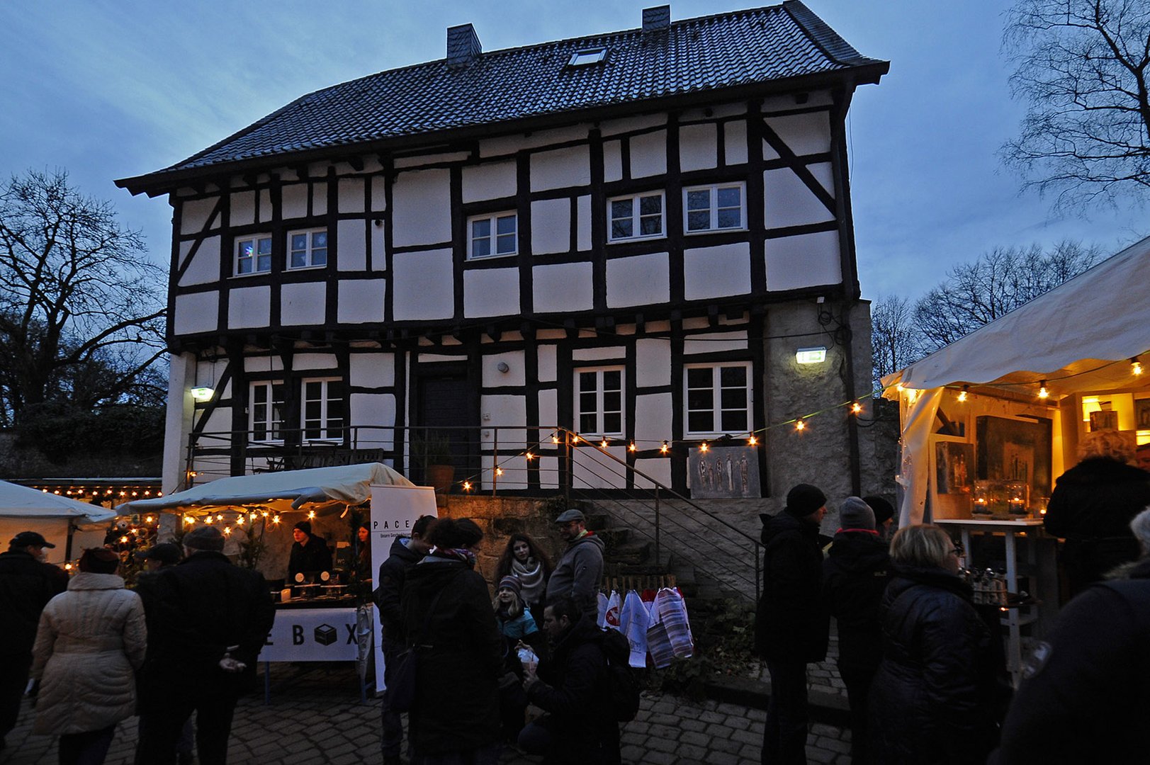 Altes Fachwerkhaus auf Schloss Lüntenbeck