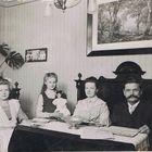 Altes Familienfoto aus dem Koffer