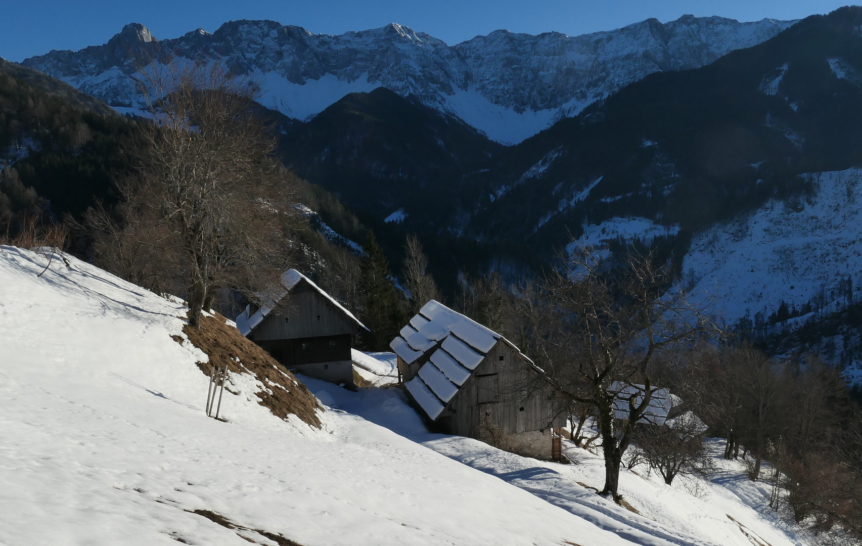 Altes Gehöft in den Karawanken auf ca. 1000m