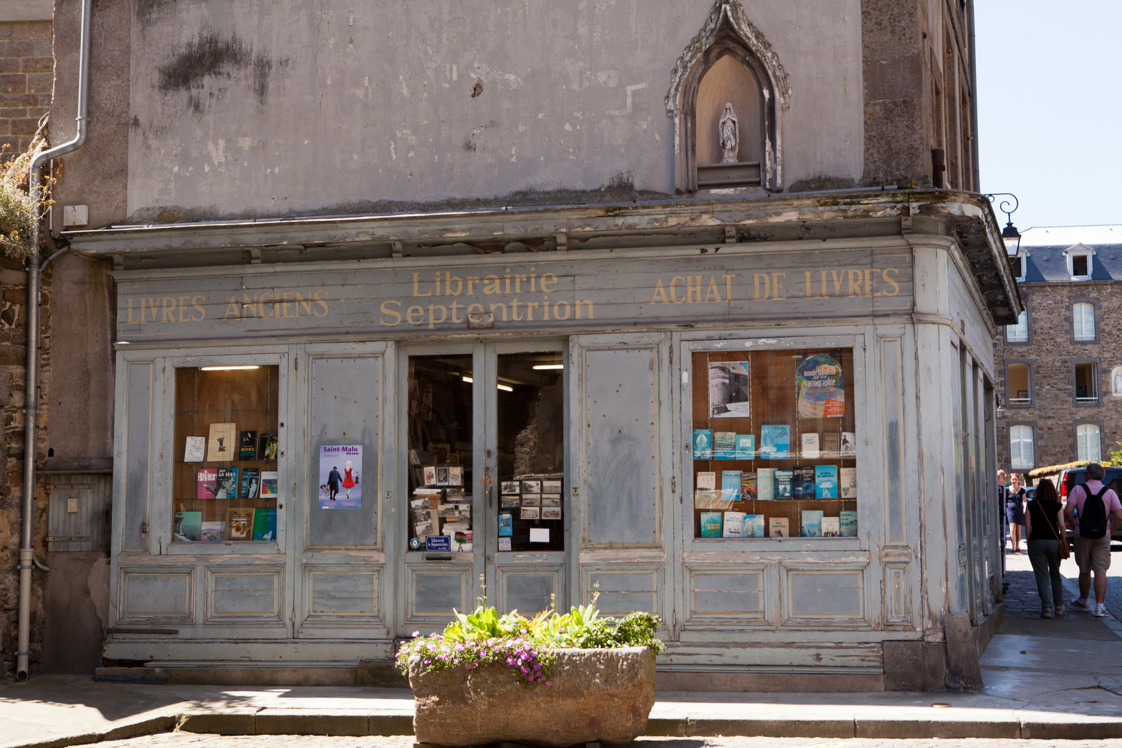 altes Haus - alte Bücher