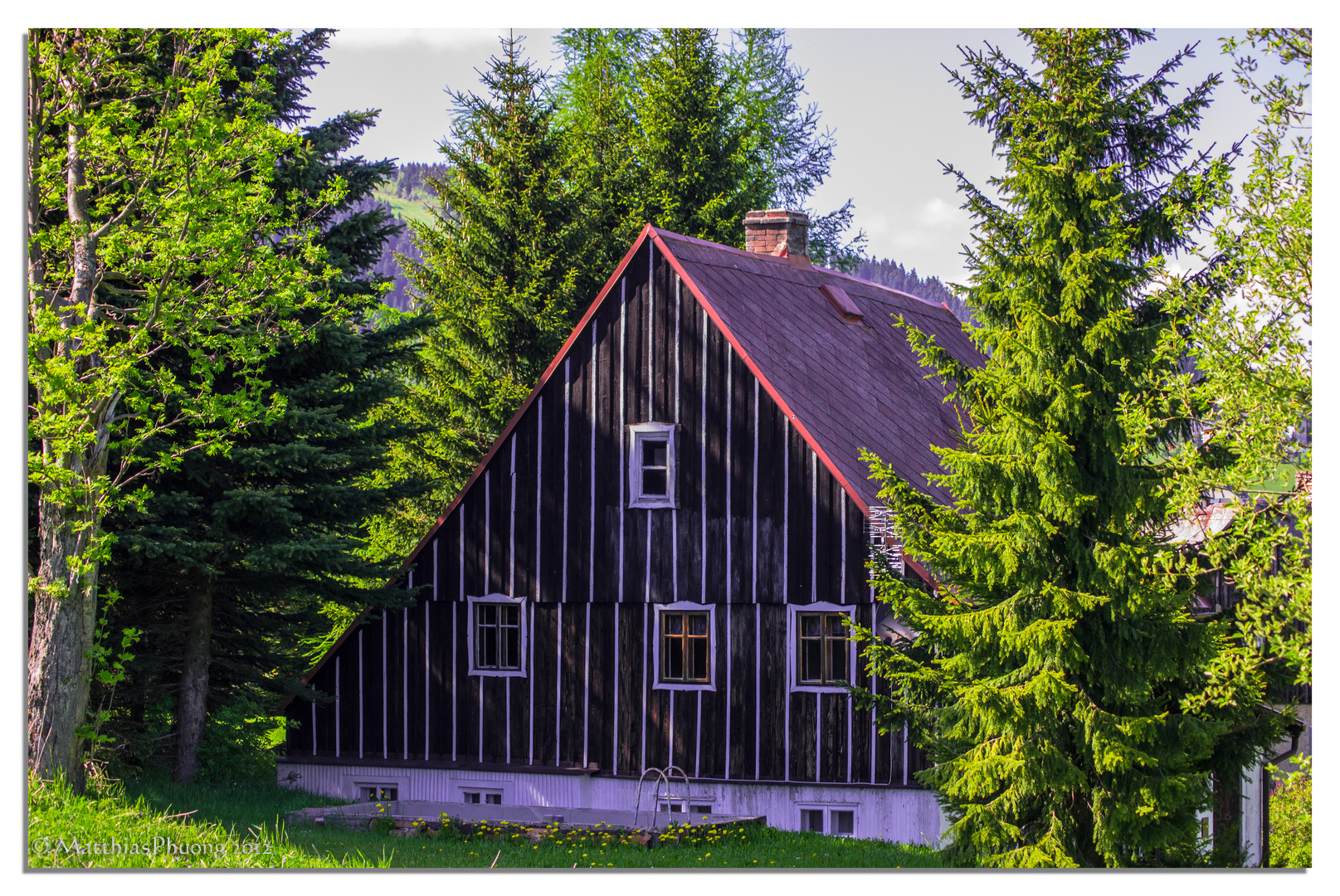 Altes Haus am Rand von Böhmisch Wiesenthal