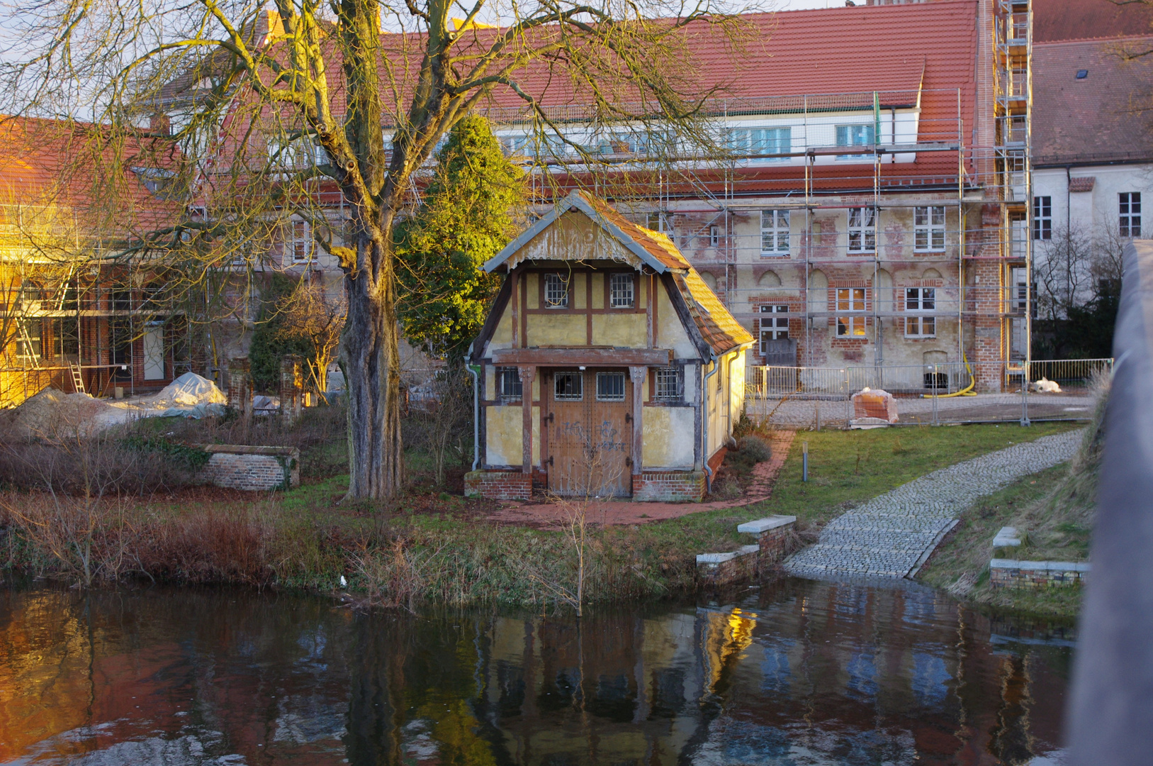 Altes Haus, Du kommst auch noch dran!