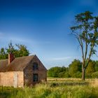 Altes Haus im Grasland