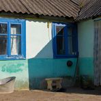 Altes Haus in einem ukrainischen Dorf