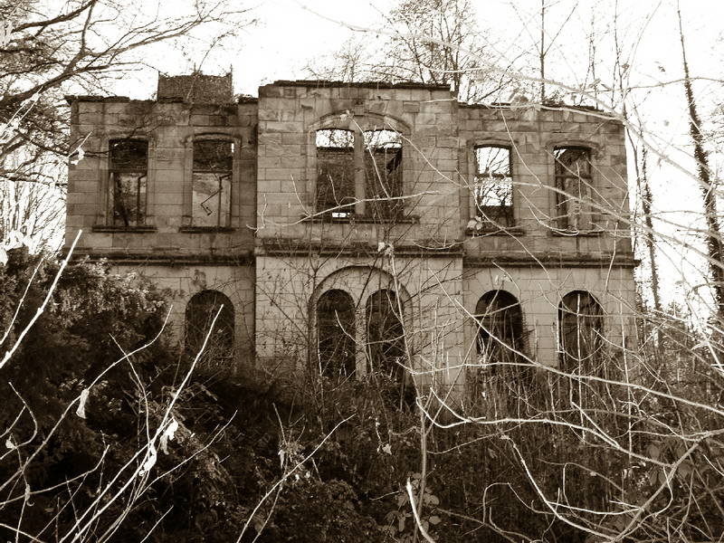 Altes Herrenhaus in Neuss-Norf - Ruine -