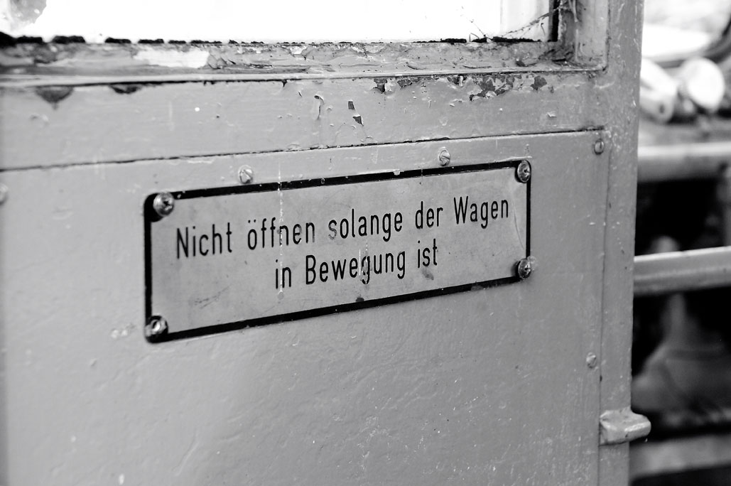 Altes Hinweisschild - heute ohne Bedeutung...