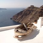 altes Holzboot auf Santorini