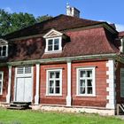 altes Holzhaus im Baltikum