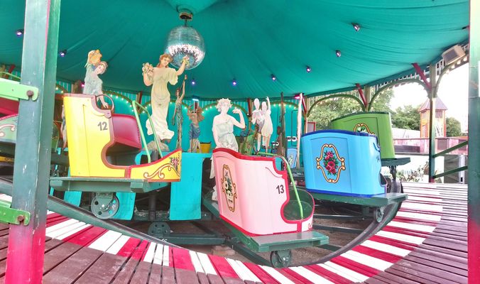 Altes Karussell von 1936