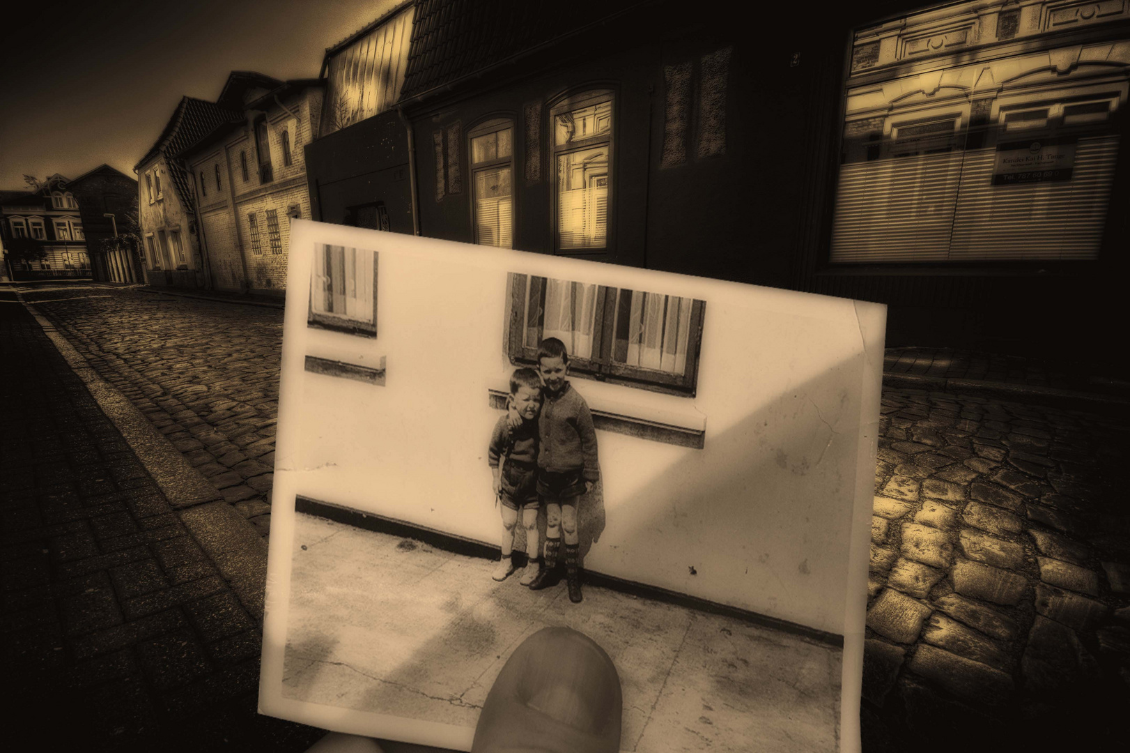 Altes Kinderbild Neuer Hintergrund Foto Bild Kinder Kinder Ab 2 Menschen Bilder Auf Fotocommunity