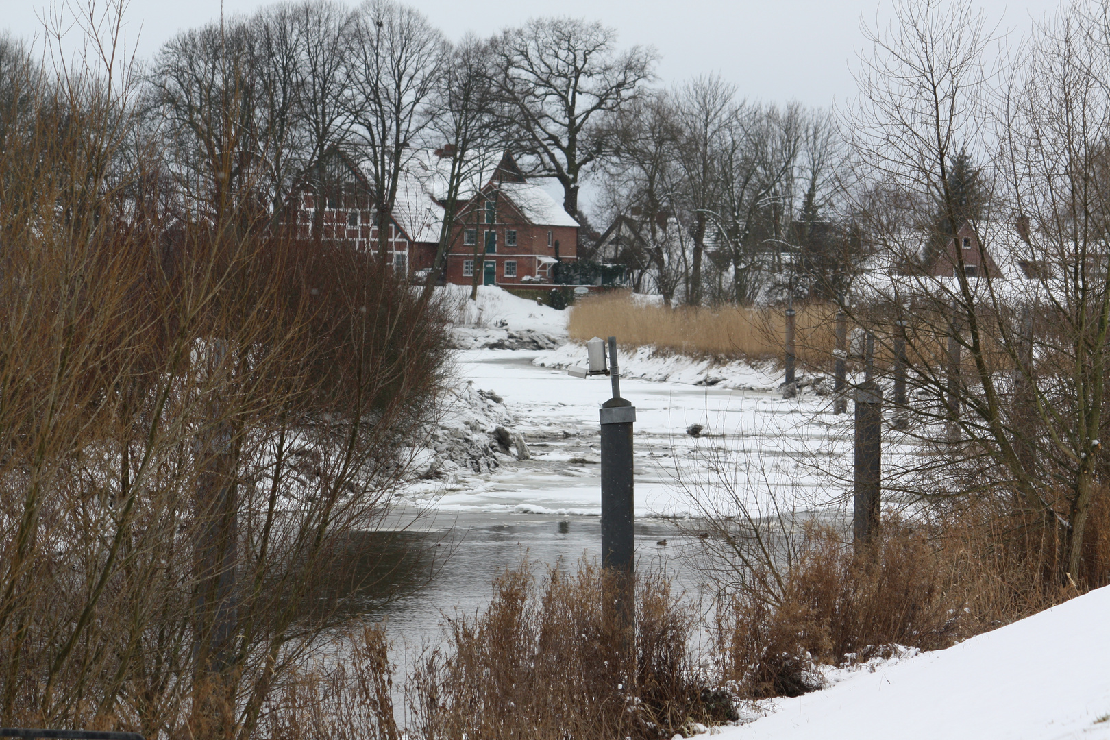 "Altes Land im Eis"