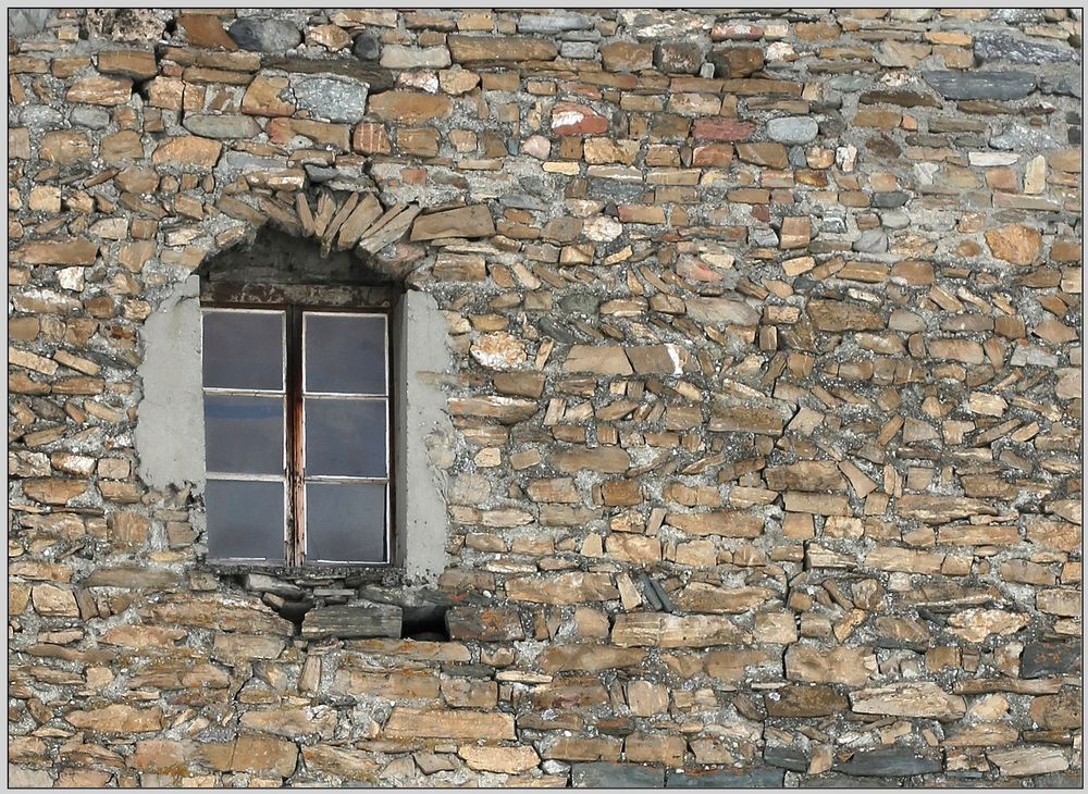 Altes Mauerwerk Foto & Bild | architektur, lost places ...