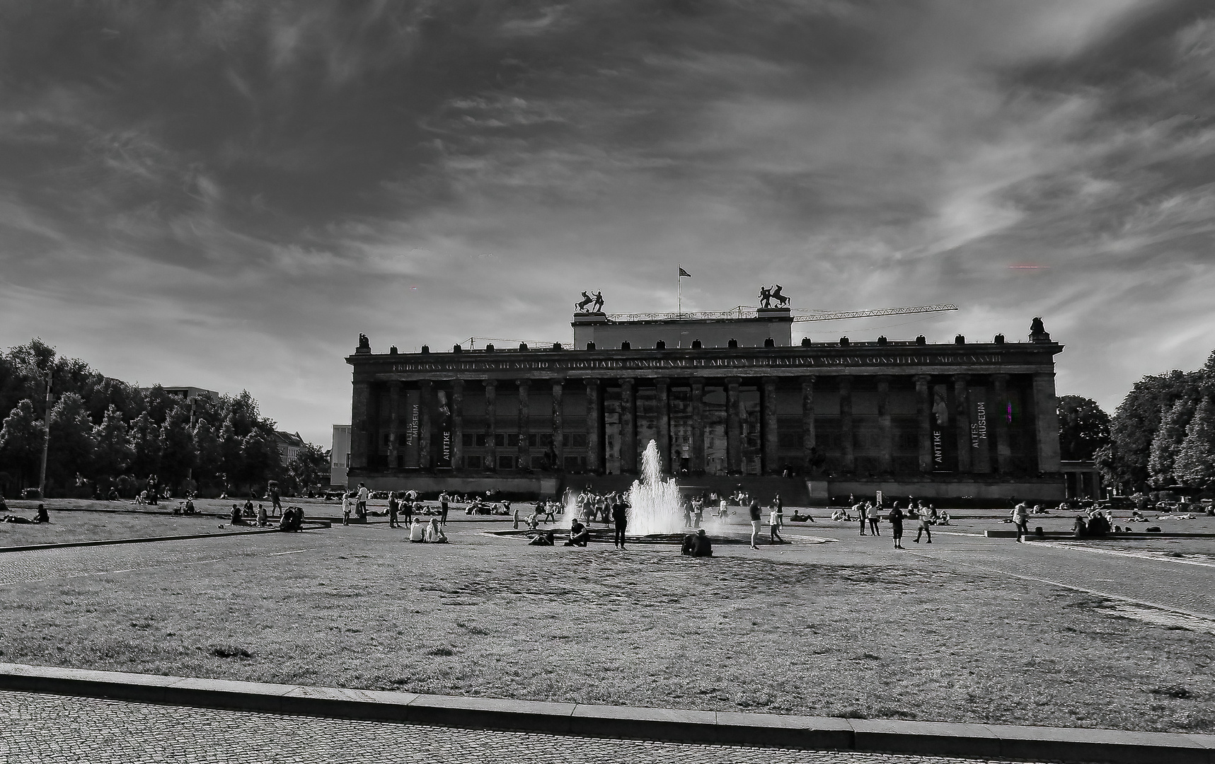 Altes Museum -monochrome-