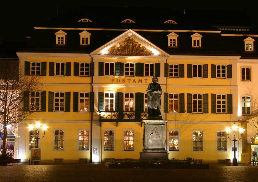 altes Postamt am Münsterplatz in Bonn