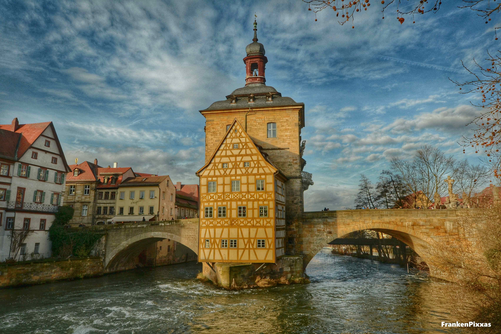 Altes Rathaus im Herbstlicht