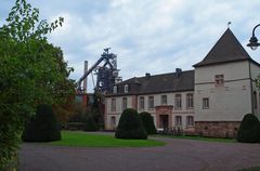 Altes Schloss und neuer Ofen