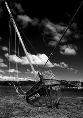 Altes Segelboot in der Bretagne