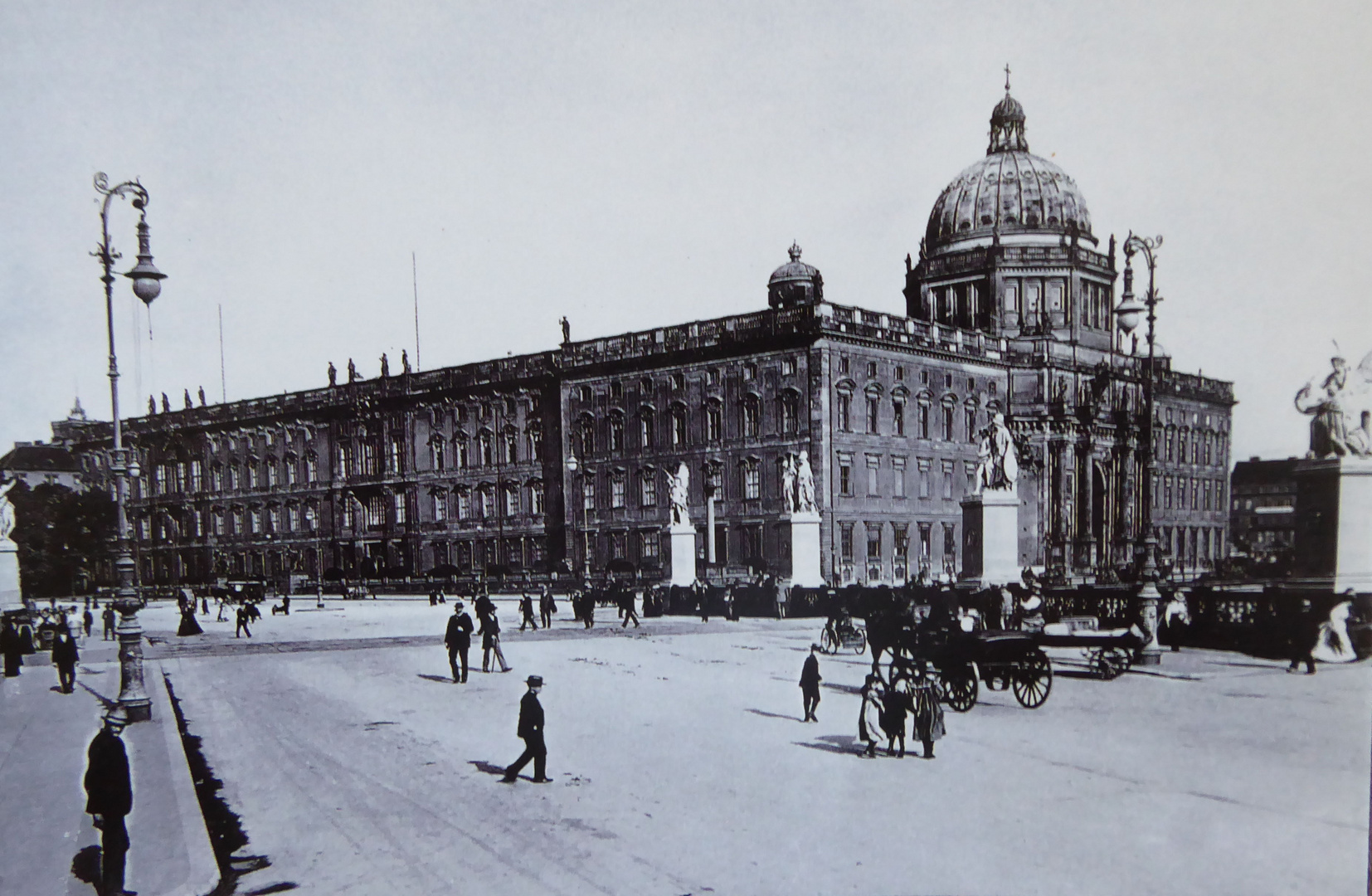 Altes Stadtschloss in Berlin - Repro einer alten Ansichtskarte von 1929