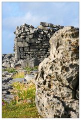 Altes Steingemäuer an der irischen Atlantikküste