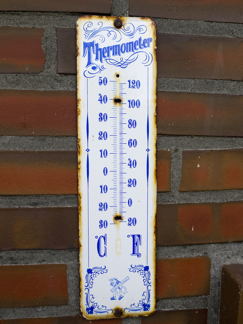 Altes Thermometer.......außer Dienst