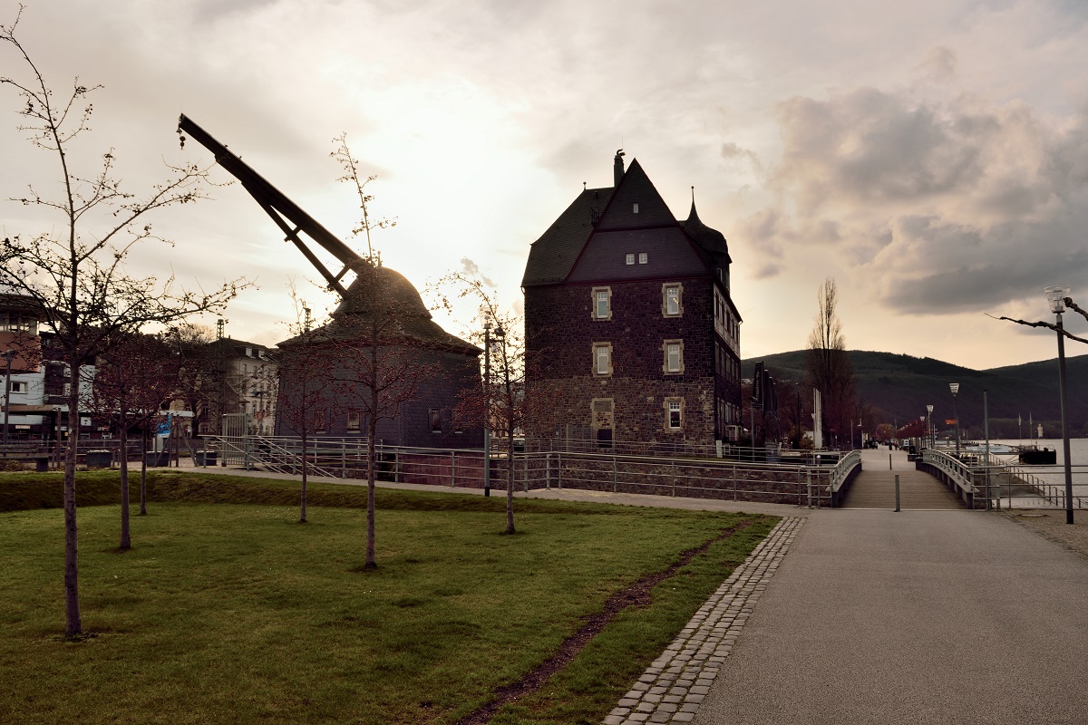 Altes Zollamt & historischer Kran