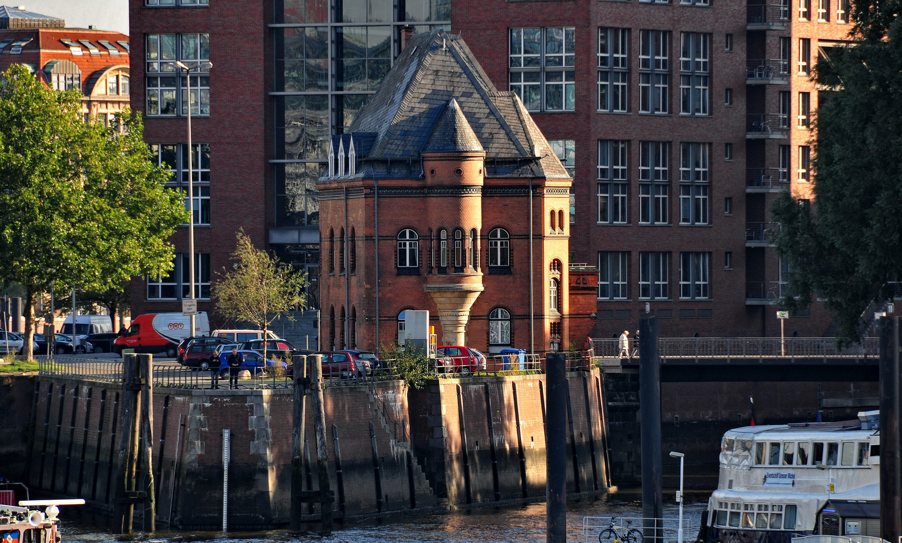 Altes Zollhaus im ehemaligen Hamburger Freihafen