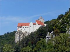 Altmühltal Donau 9 -Hoch gelegen von Bäumen umlegen 