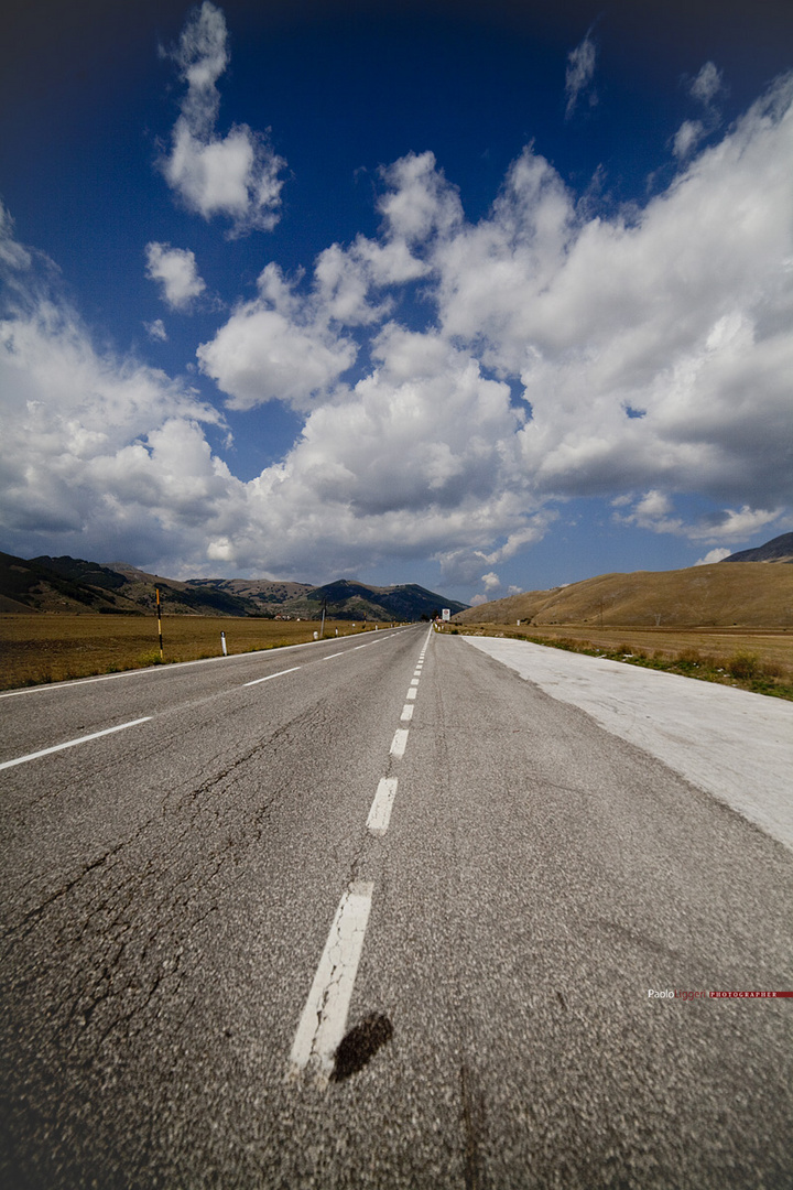 Altopiano delle cinquemiglia on the road