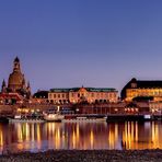Altstadt Dresden - Blaue Stunde an der Elbe