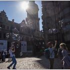 Altstadt Dresden: Schloßplatz, katholische Hofkirche und Seifenblasen