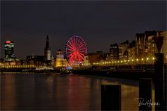 Altstadt Düsseldorf .... AlarmstufeRot