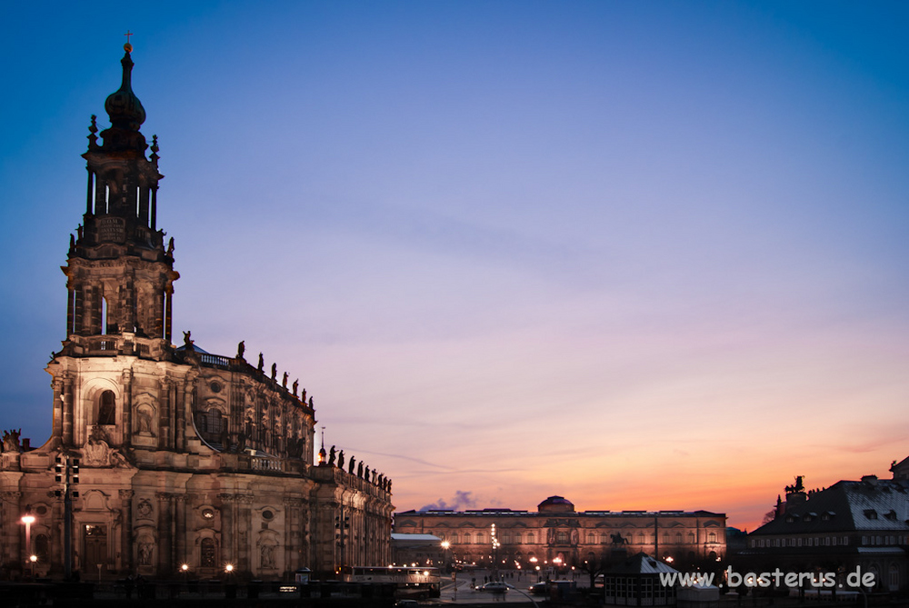 Altstadt - Hofkirche und Zwinger bei Nacht